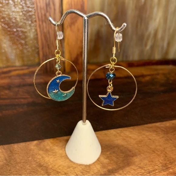 The Moon And The Stars Mixed Match Dangling Hoop Earrings - Picture 4 of 6